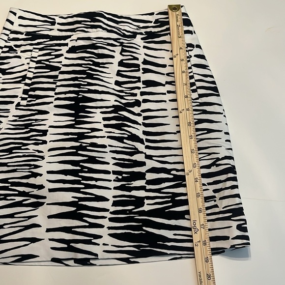 Banana Republic Trina Turk Zebra Print Mini Skirt Size 2 - Picture 9 of 16